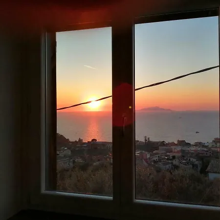 Eversun Vakantiehuis Massa Lubrense