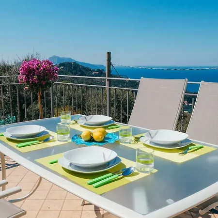 Eversun Vakantiehuis Massa Lubrense